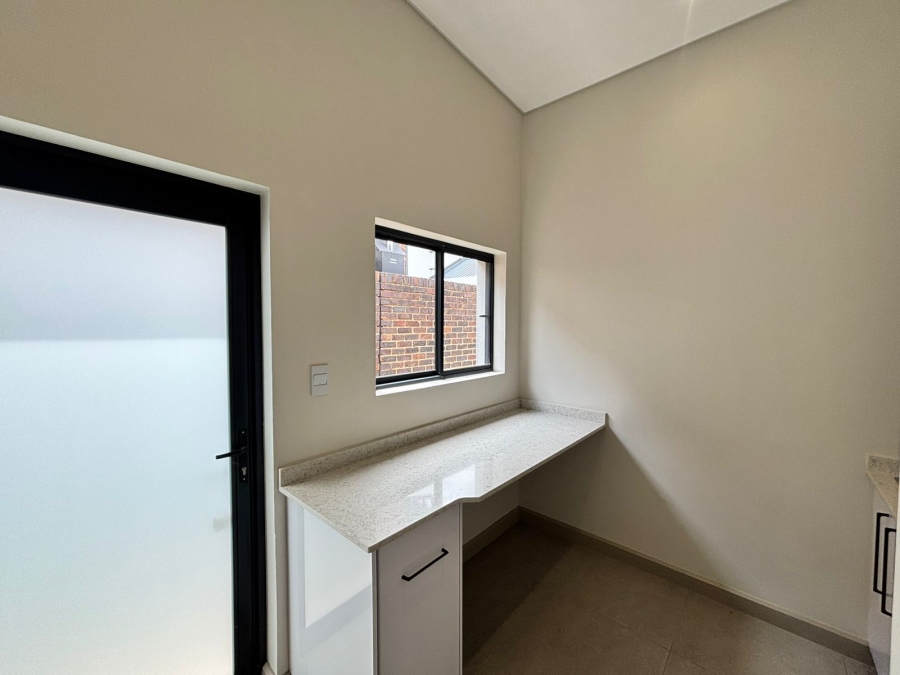 To Let 3 Bedroom Property for Rent in Helderzicht Eco Estate North West
